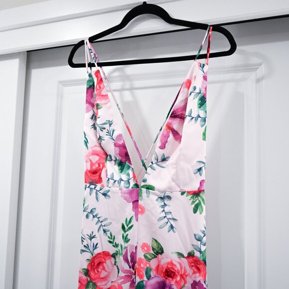 Fame and Partners Size 2 Deep V-Neck Floral Back Tie Maxi Dress - Picture 3 of 8